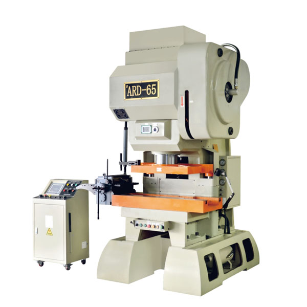  C Tyyppi 65T nopea puristuskone